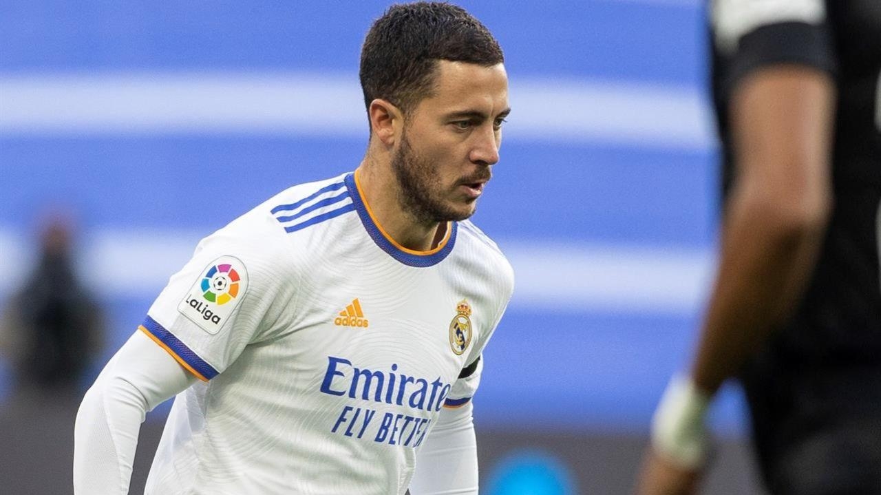 Estrela belga Eden Hazard anuncia sua aposentadoria do futebol