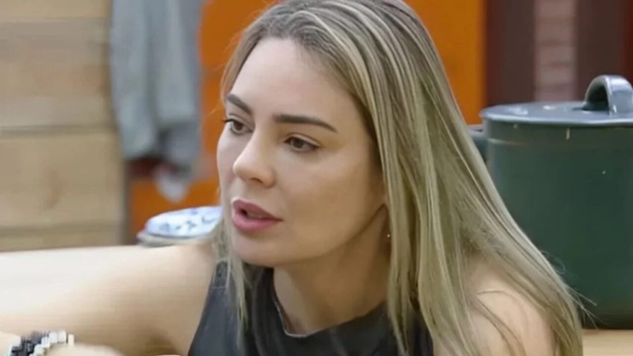 A Fazenda 15: Rachel declara que “não engoliu” pedido de desculpa de Cariúcha