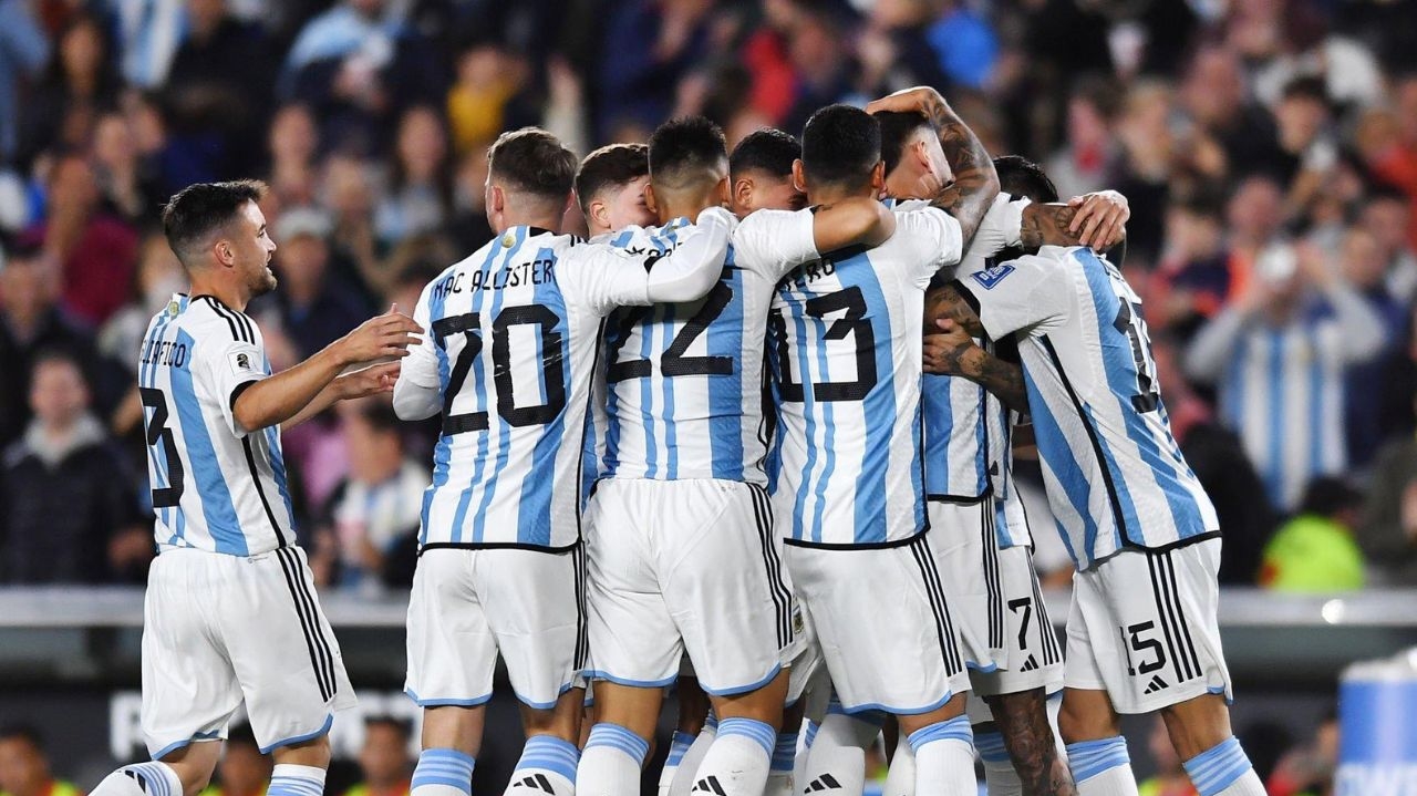 Argentina supera o Paraguai e vence a terceira seguida nas Eliminatórias
