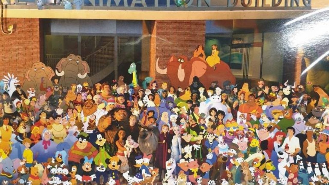 Disney completa cem anos e para celebrar reúne personagens em “Era uma Vez um Estúdio”