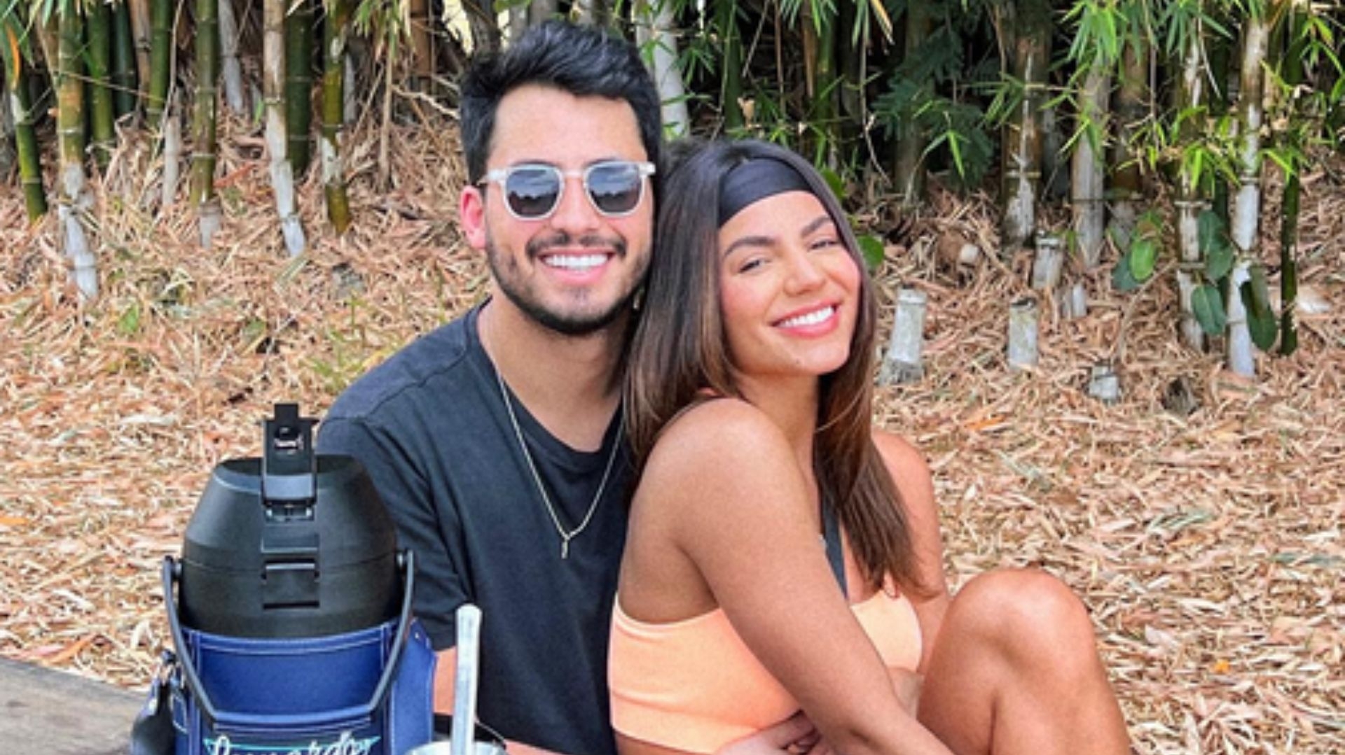 Hariany é questionada por seguidor se está morando junto com Matheus Vargas