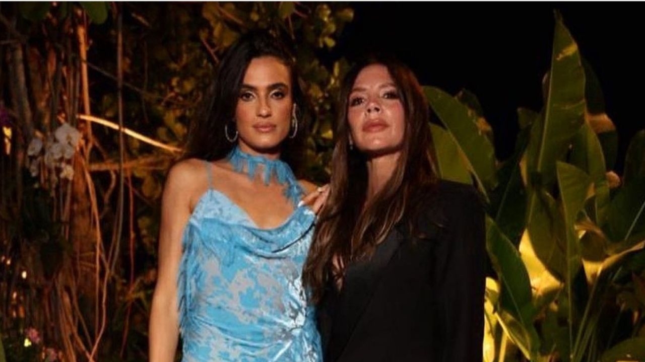 Victoria Beckham participa de evento de estilista brasileira em Miami