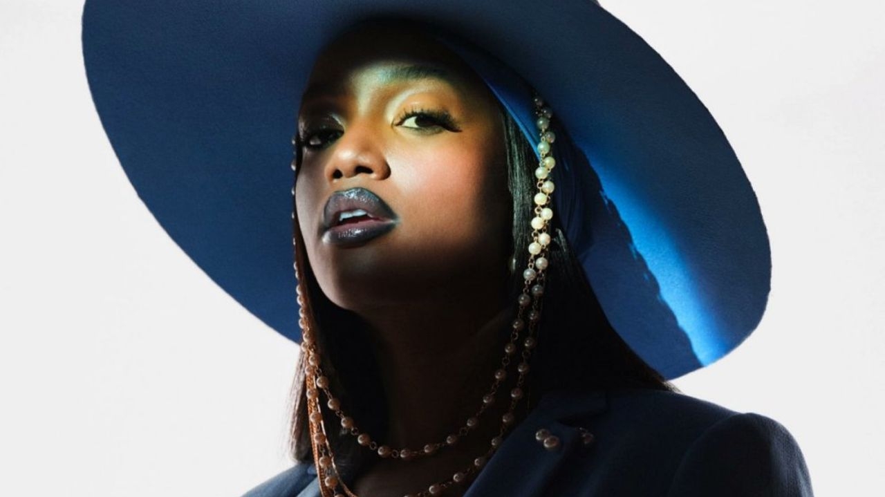 IZA é anunciada como atração do Grammy Latino 2023