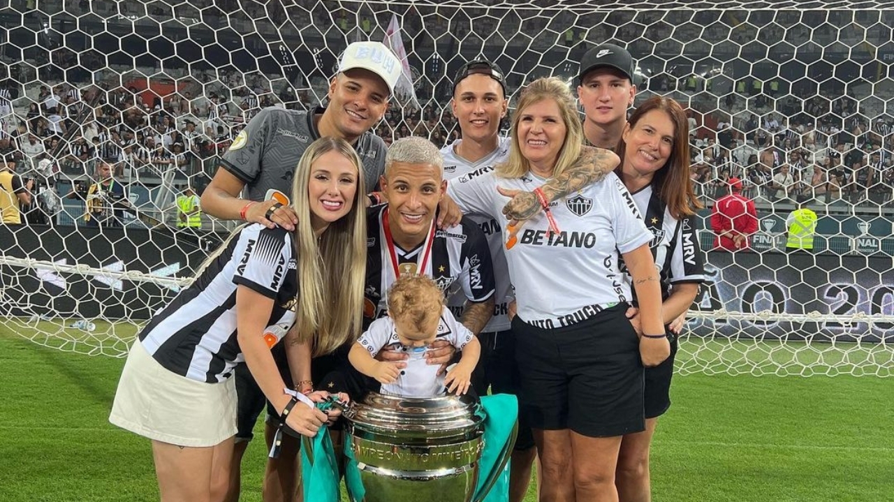 Atlético-MG repudia ataques de parte da torcida contra familiares de Arana
