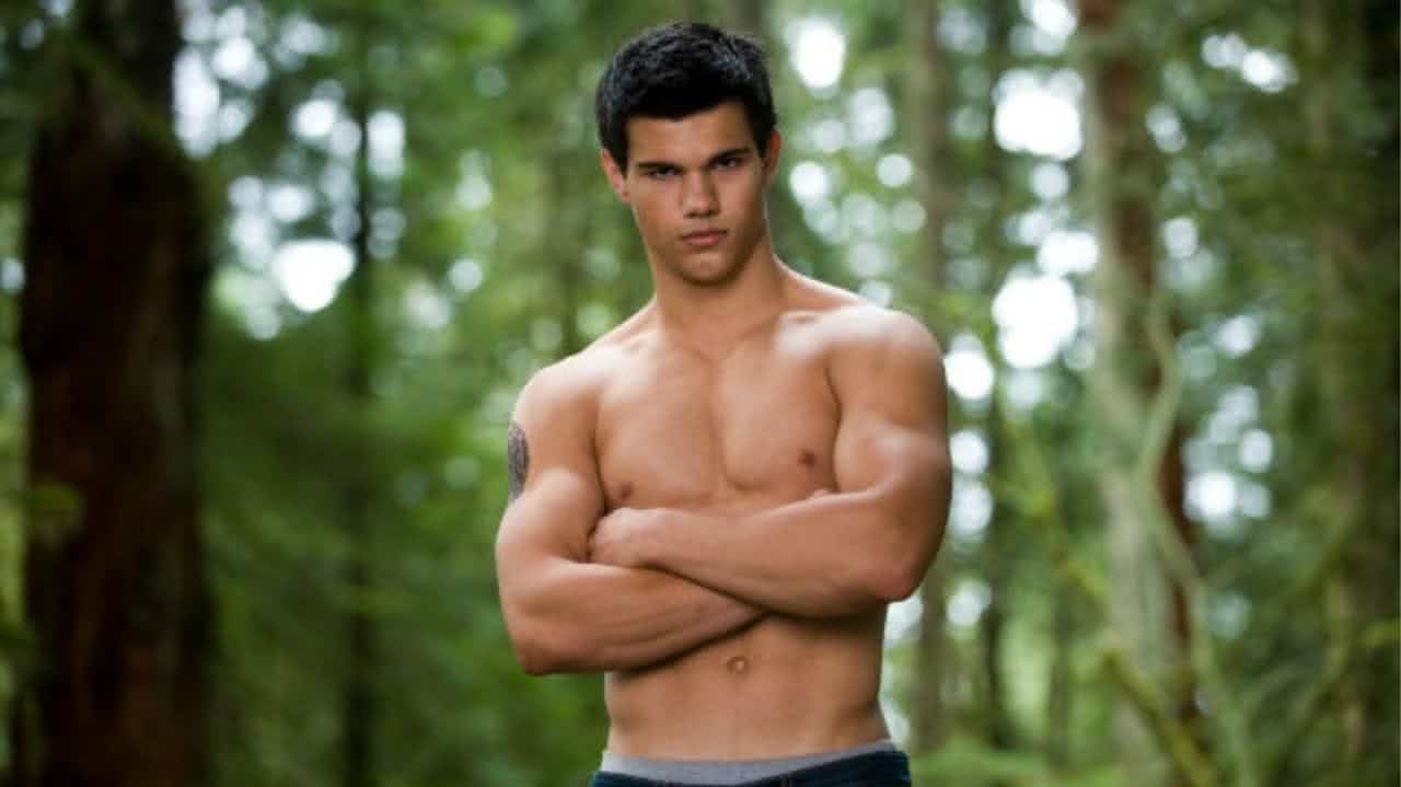 Taylor Lautner fala sobre sua transformação física na saga “Crepúsculo”