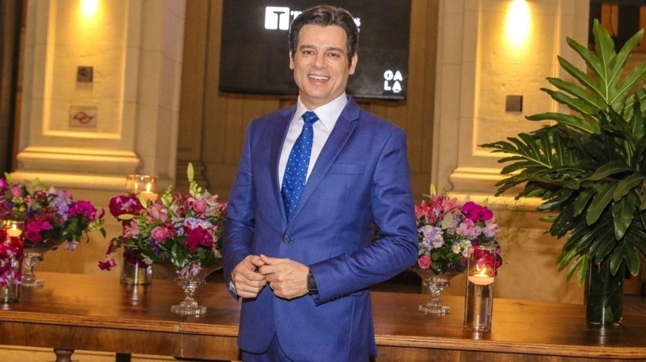 Celso Portiolli declara como se sente após câncer na bexiga