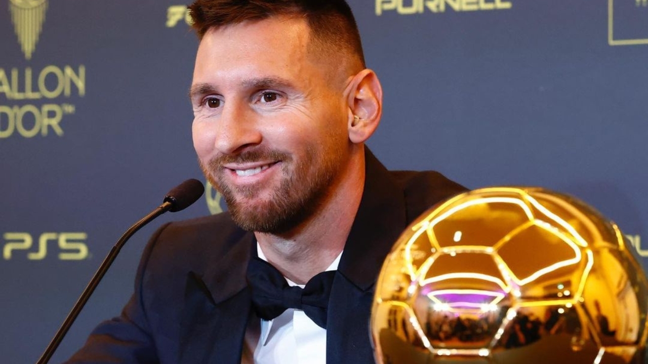 Messi revela paixão pelo Barcelona após receber Bola de Ouro
