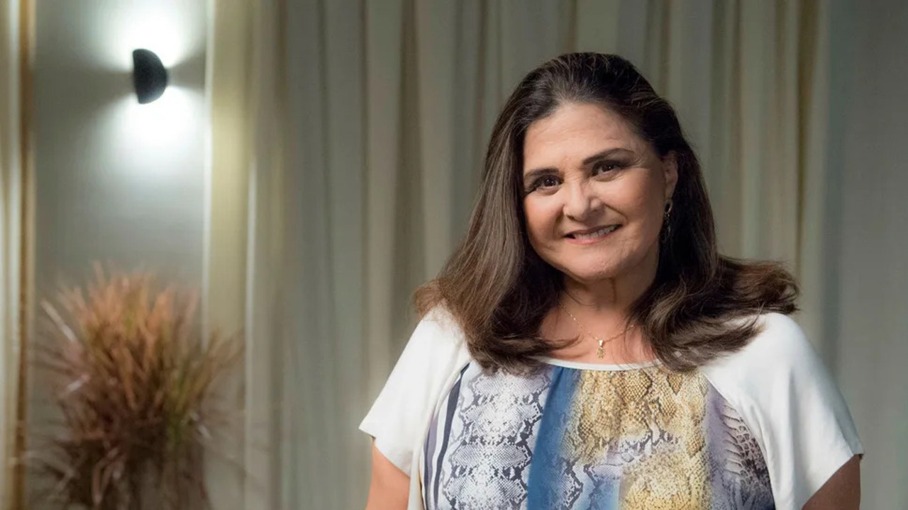 Antivacina, Elizângela chegou a perder papel em “Travessia”