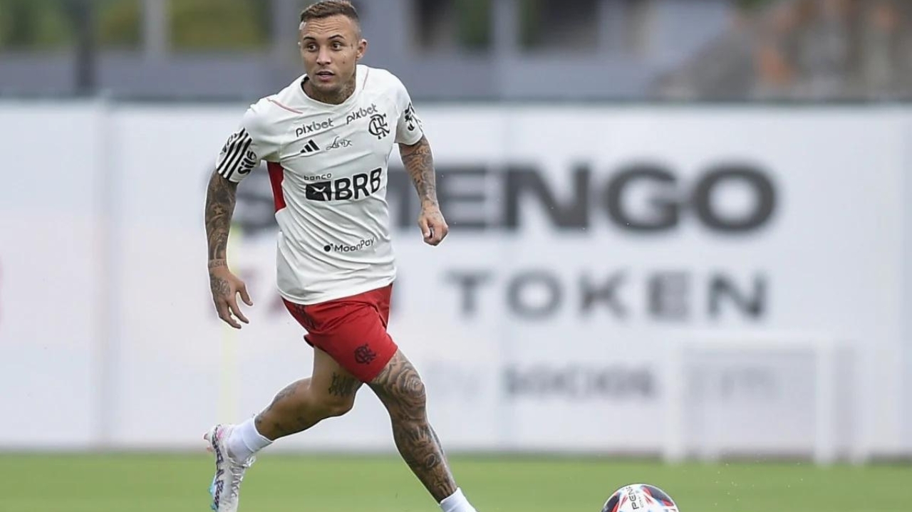 Sem Bruno Henrique, carrasco do Palmeiras é principal aposta de Tite