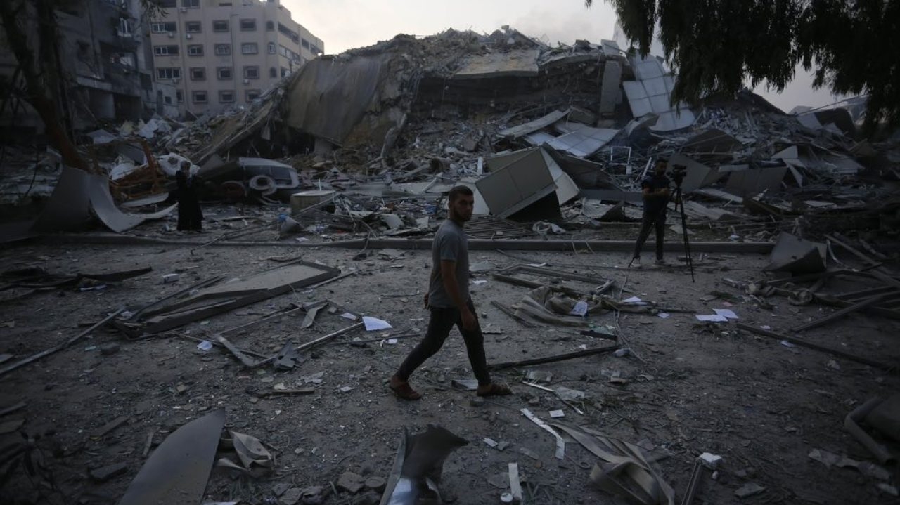Em clima de incerteza, brasileiros aguardam evacuação na Faixa de Gaza