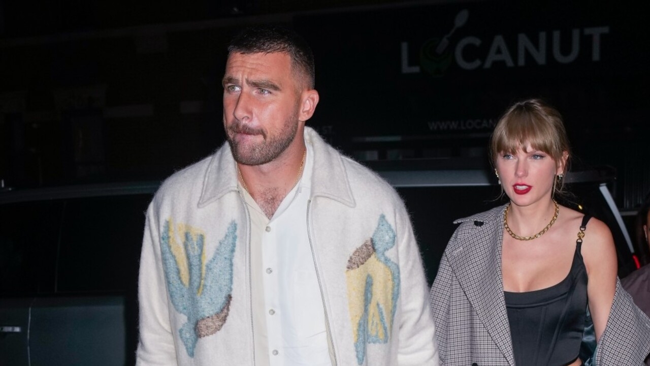 Taylor Swift apresenta o namorado Travis Kelce ao pai em Buenos Aires
