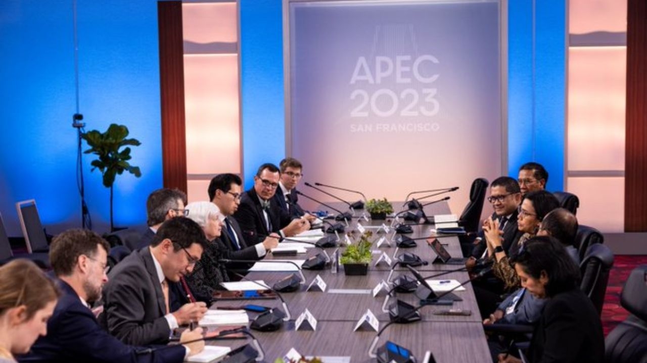 Janet Yellen enfatiza importância de laços econômicos dos EUA na Cúpula da APEC