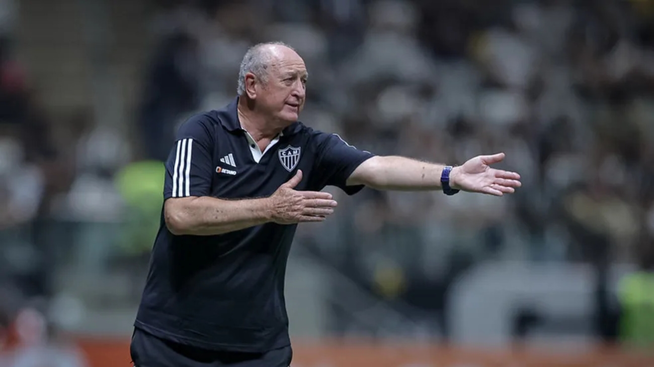Mesmo com vitória, Felipão objetiva vaga na Libertadores e pede pés no chão sobre título Brasileiro