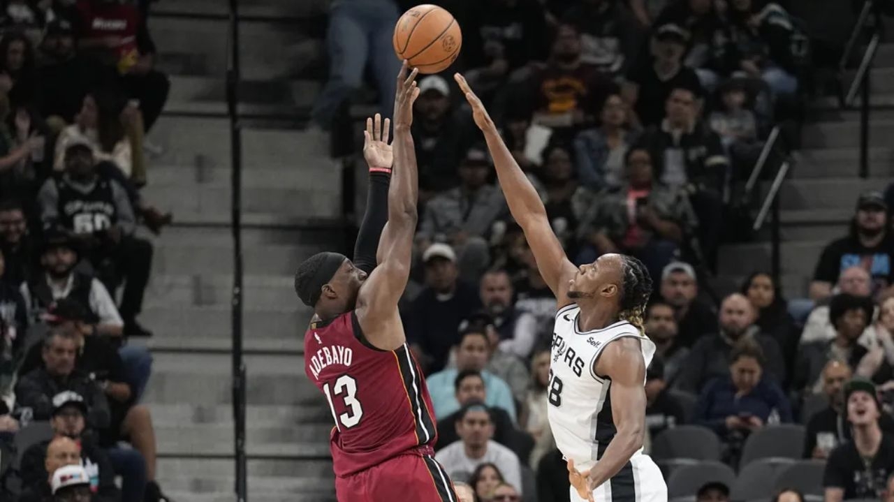 Miami Heat derrota o San Antonio Spurs fora de casa e vence a quinta seguida