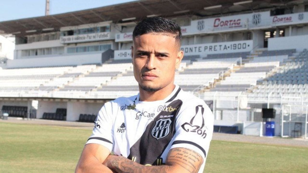 Everton, atacante da Ponte Preta, é denunciado por importunação sexual e lesão corporal
