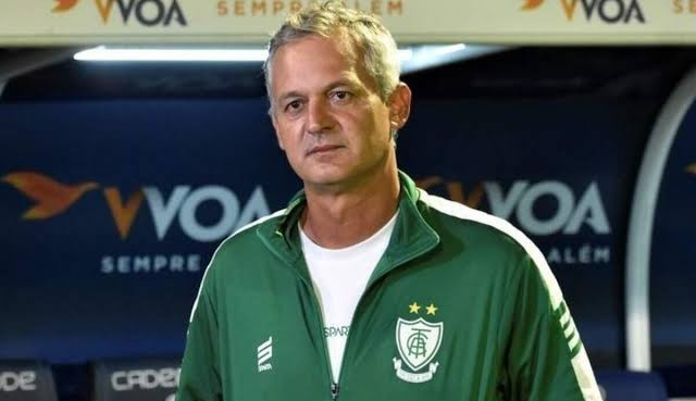 Vasco anuncia Lisca como novo treinador