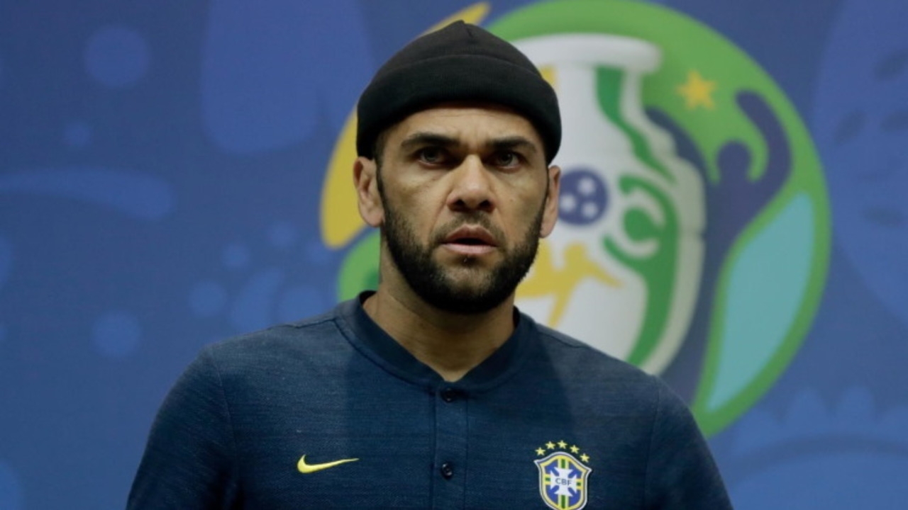 Daniel Alves será julgado na Espanha e poderá pegar pena de até 15 anos