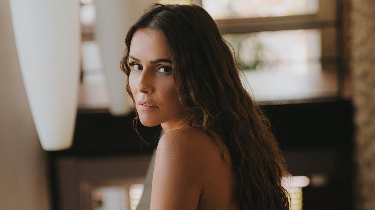 Deborah Secco: dos problemas de autoestima a símbolo sexual