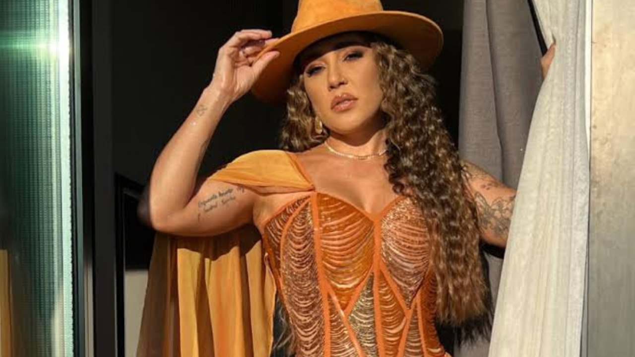 Lauana Prado deslumbra no Grammy Latino com vestido exclusivo feito à mão