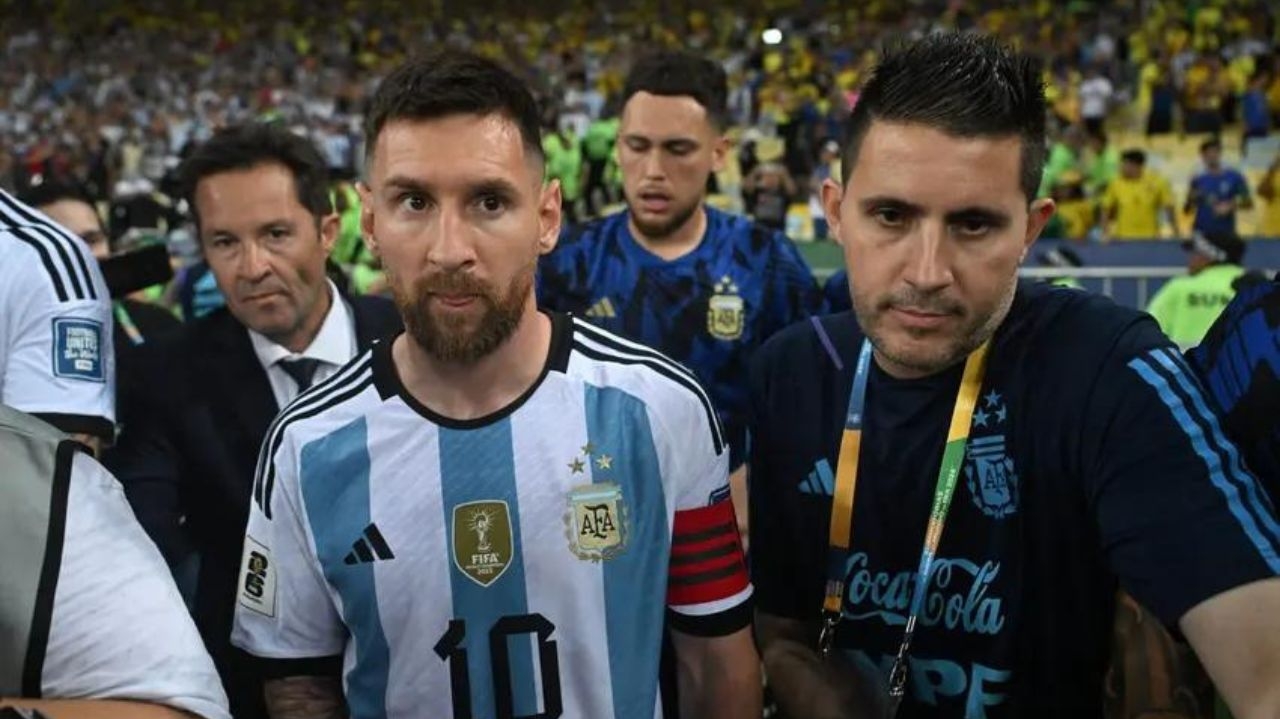 Após confusão, Messi lamenta e critica postura da polícia no clássico contra o Brasil