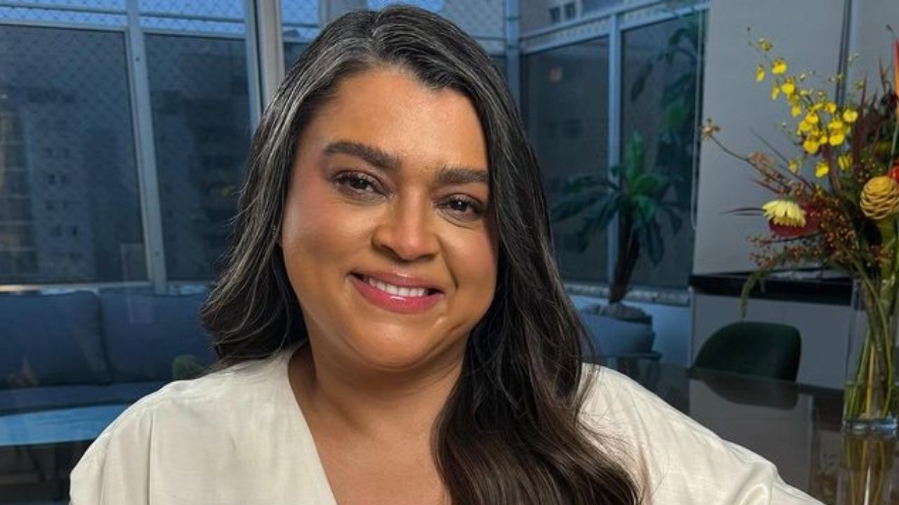 Preta Gil volta ao trabalho após internação