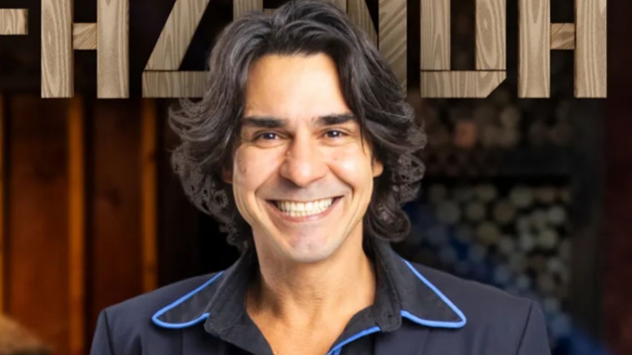 A Fazenda 15: depois de voltar da Roça, André Gonçalves comemora com seus amigos