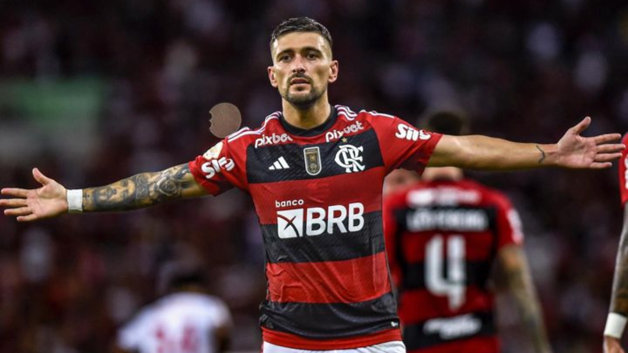 Após vitória sobre o Bragantino, Arrascaeta segue acreditando em título do Campeonato Brasileiro