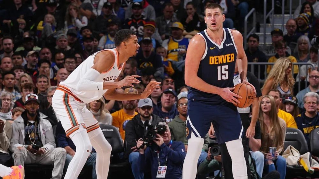 Astro dos Nuggets, Jokic rasga elogios à Wembanyama após vitória: “vai mudar o jogo 100%”