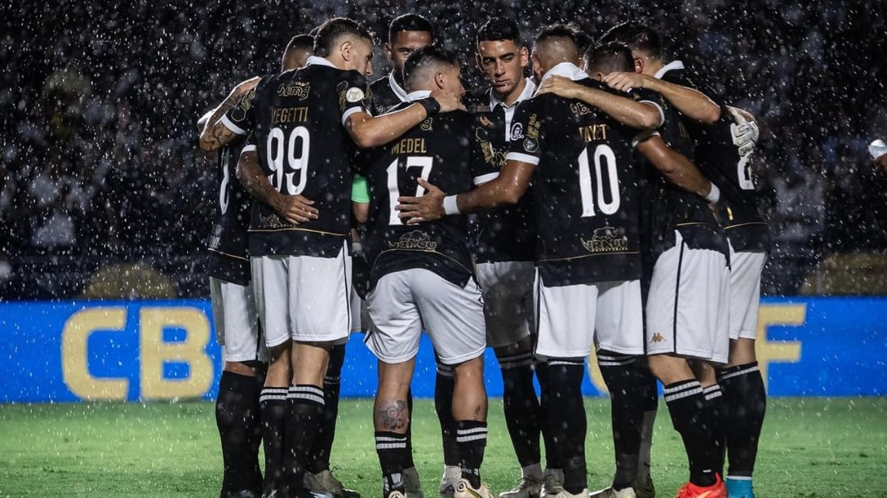 Medel critica intensamente o Vasco por retroceder após marcar gols contra o Corinthians