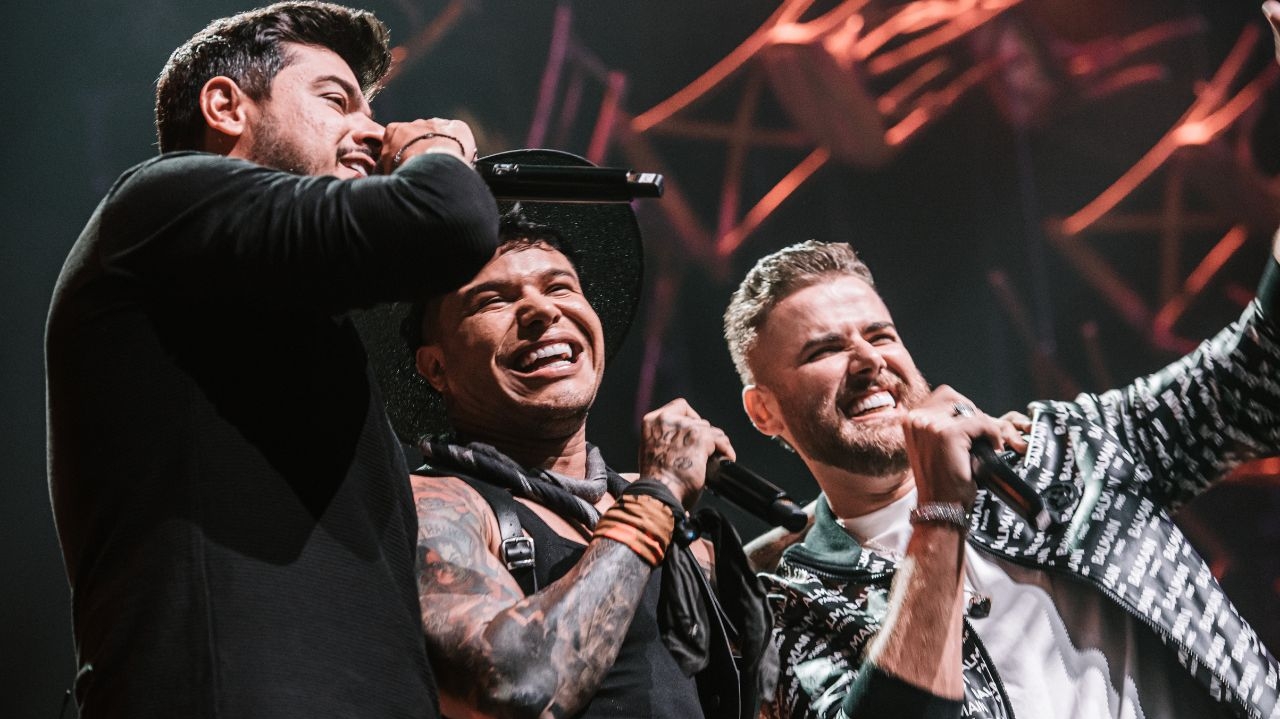 Tierry apresenta álbum completo com participações especiais