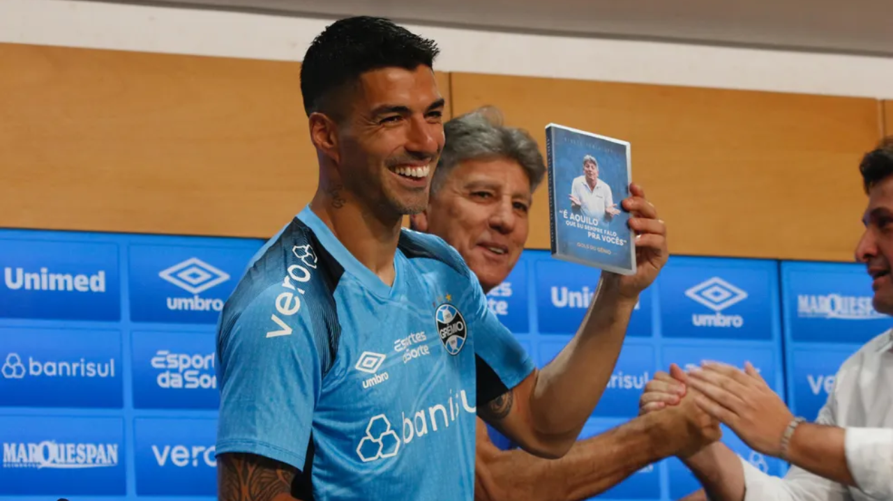 Luis Suárez se despede da torcida do Grêmio na Arena: “serei um gremista a mais”