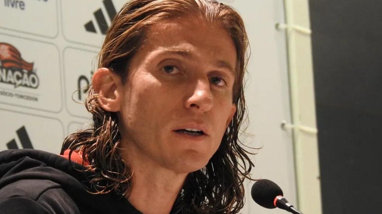 Em seu último jogo, Filipe Luís afirma que tem sonho de comandar o Flamengo
