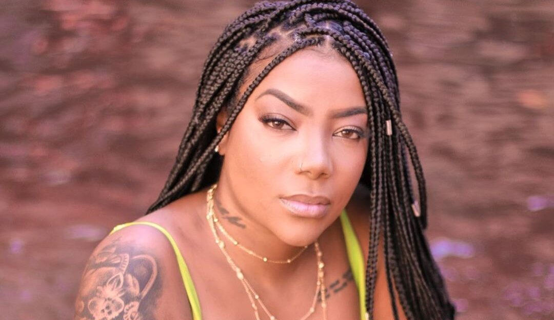 Ludmilla relembra medo de revelar sexualidade para a mãe