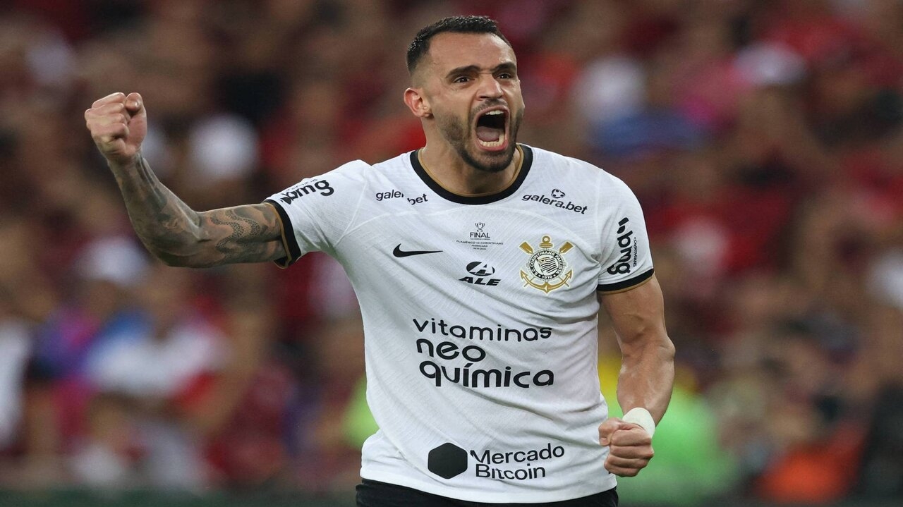 Renato Augusto é o mais novo reforço do Fluminense