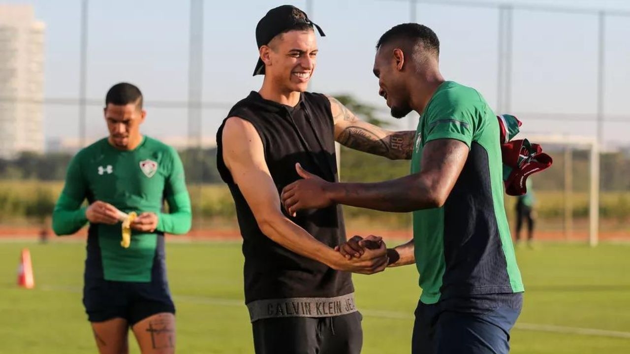 Ibañez visita Fluminense e diz estar na torcida pelo clube no Mundial de Clubes