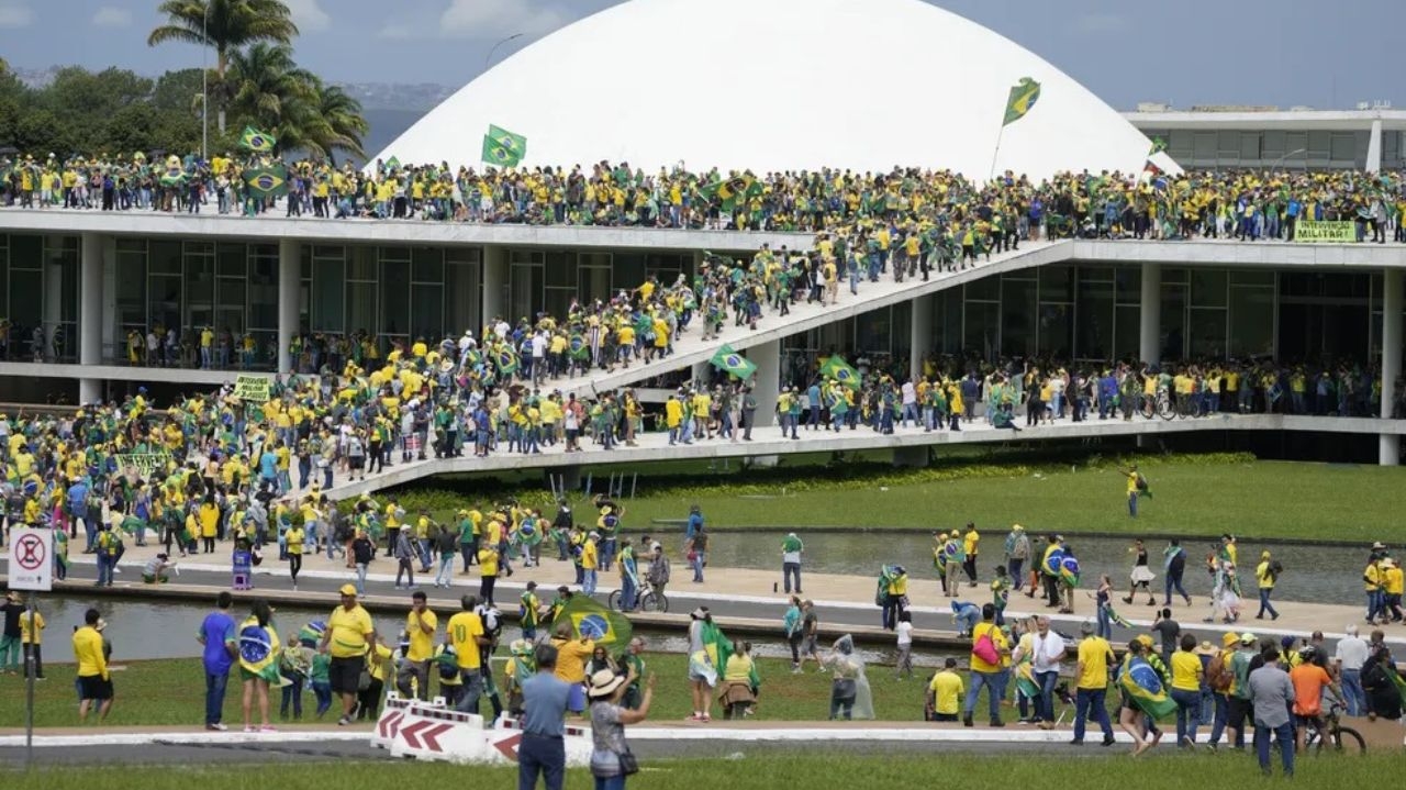 STF rejeita recursos de réus dos atos antidemocráticos de 8 de Janeiro