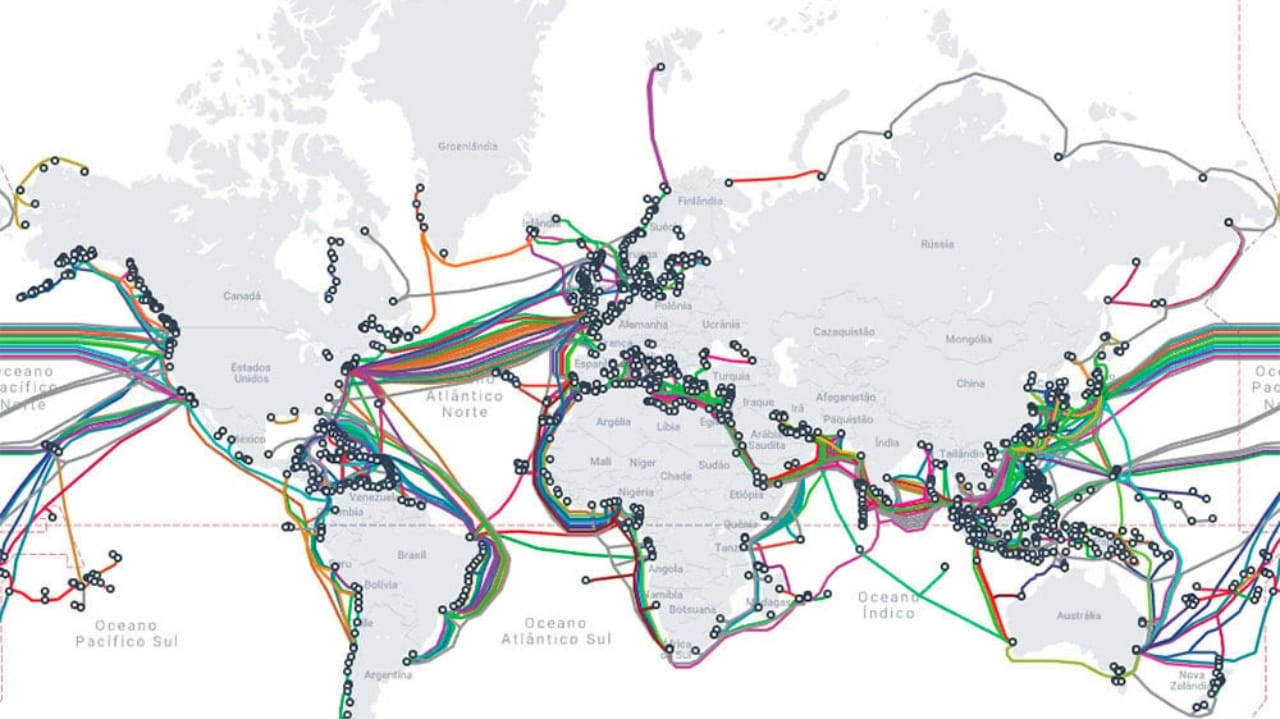 Cabos submersos que conectam o Brasil à internet: veja como funciona esse sistema