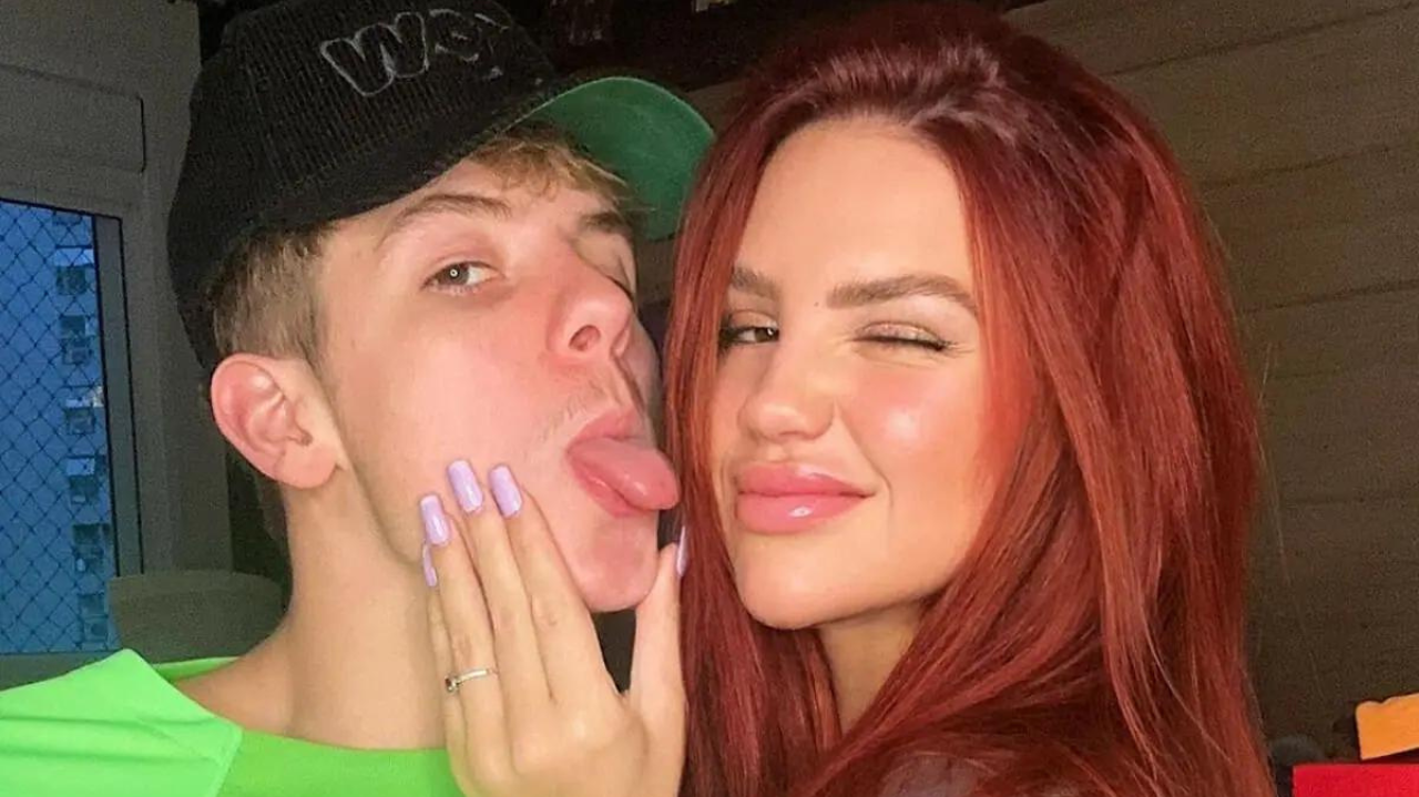 Juliano Floss posta indireta após término conturbado com Vivi