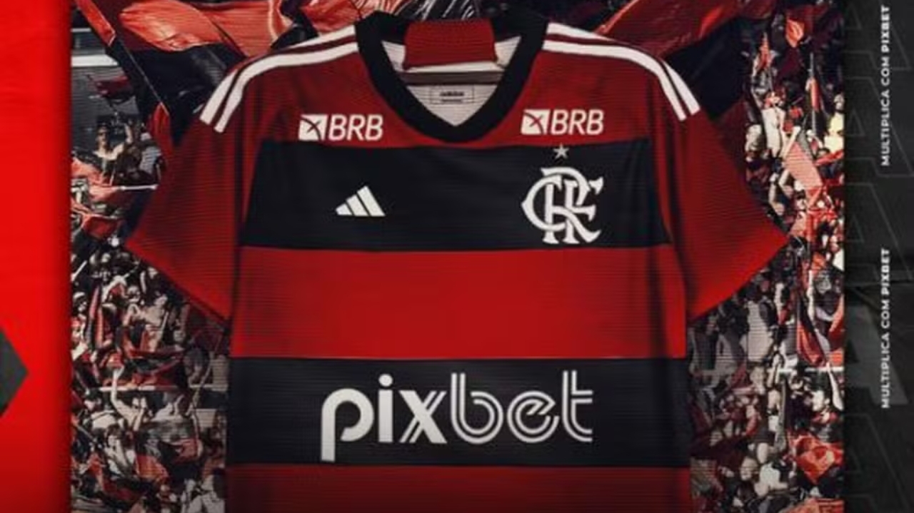 Camisa do Flamengo com novo patrocinador master de R$ 170 milhões é apresentada