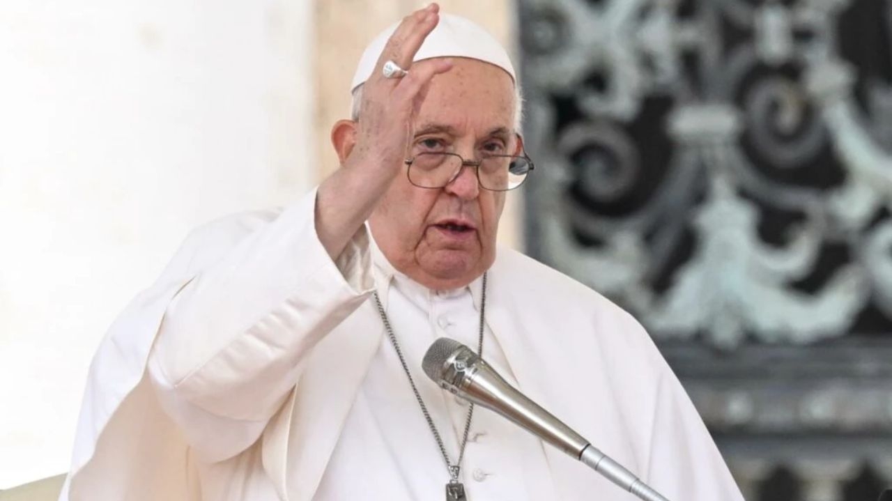Papa Francisco pede pela proibição da “barriga de aluguel”