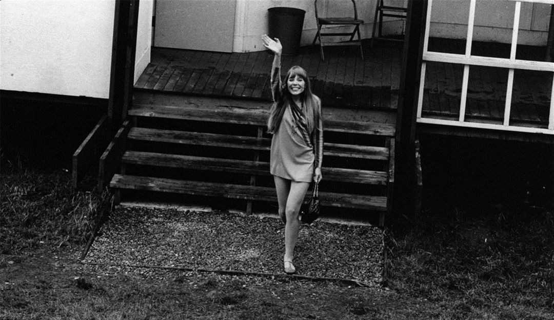 Joni Mitchell lança “/The Dawntreader”/, uma das apresentações no início de sua carreira gravada por Jimi Hendrix