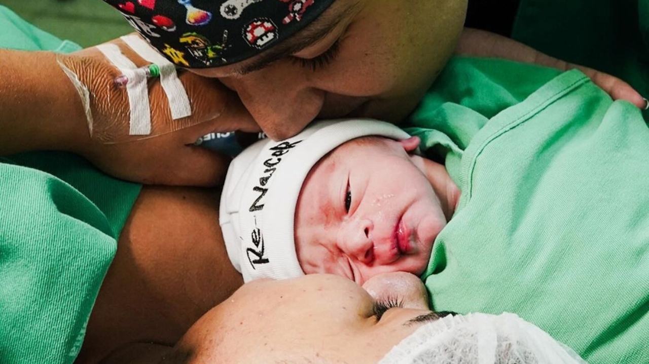 Nasce Jorge, filho de Ary Mirelle e do cantor João Gomes
