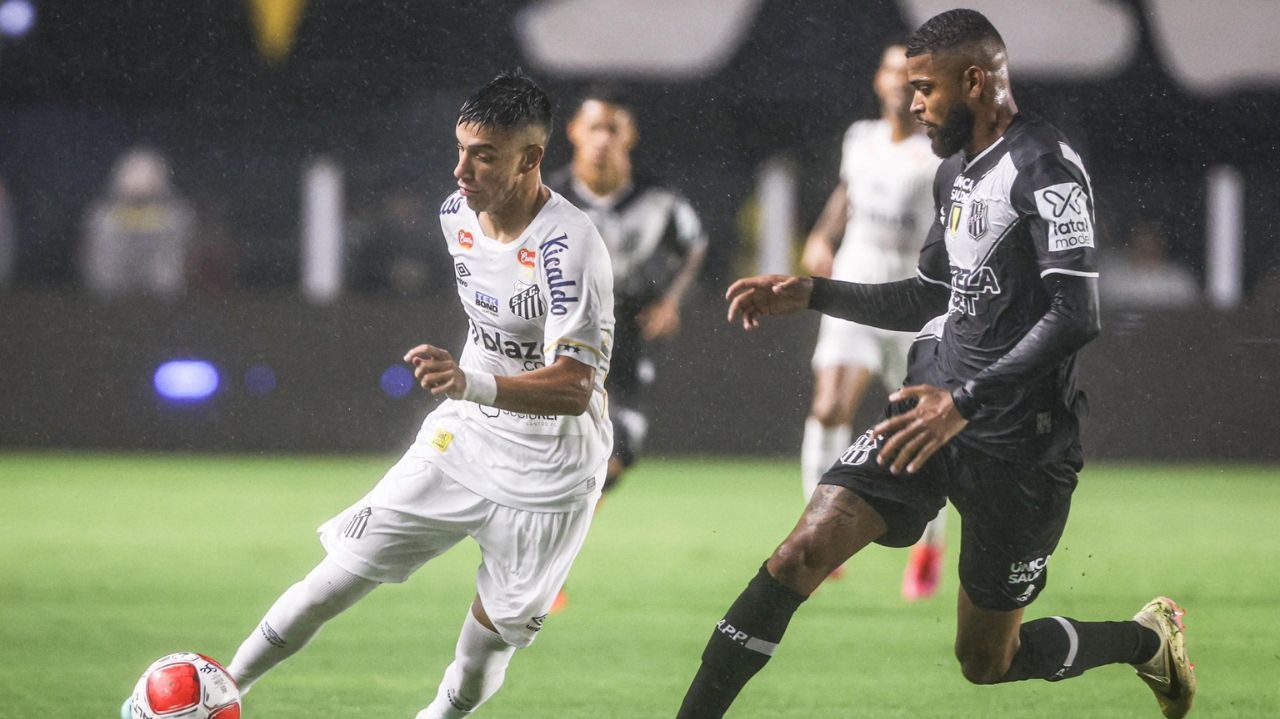 Carille elogia a equipe após vitória contra a Ponte Preta