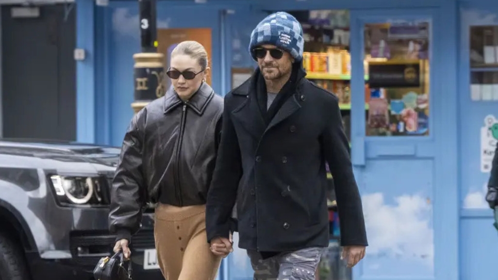 Gigi Hadid e Bradley Cooper são flagrados andando de mãos dadas pela primeira vez