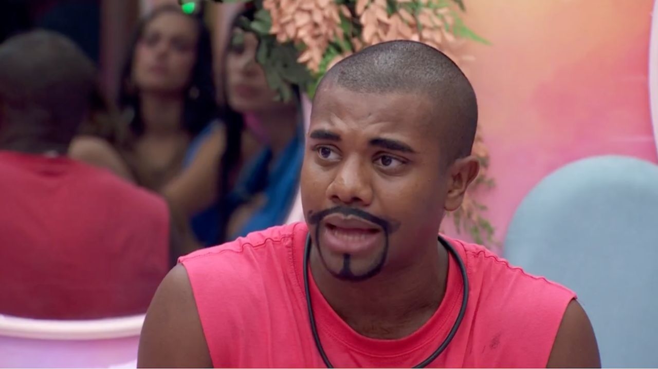 BBB 24: Davi e Wanessa trocam farpas após discussão