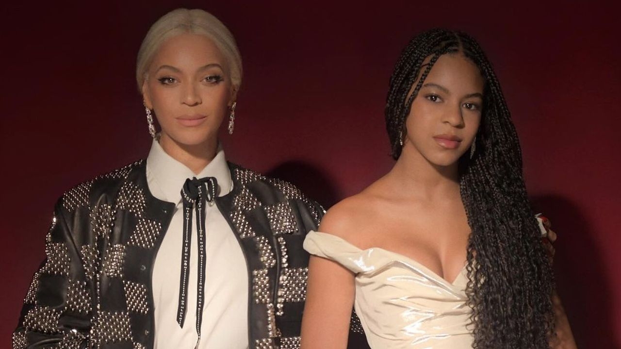 Filha de Beyoncé usa peça de designer brasileira no Grammy e atrai os holofotes
