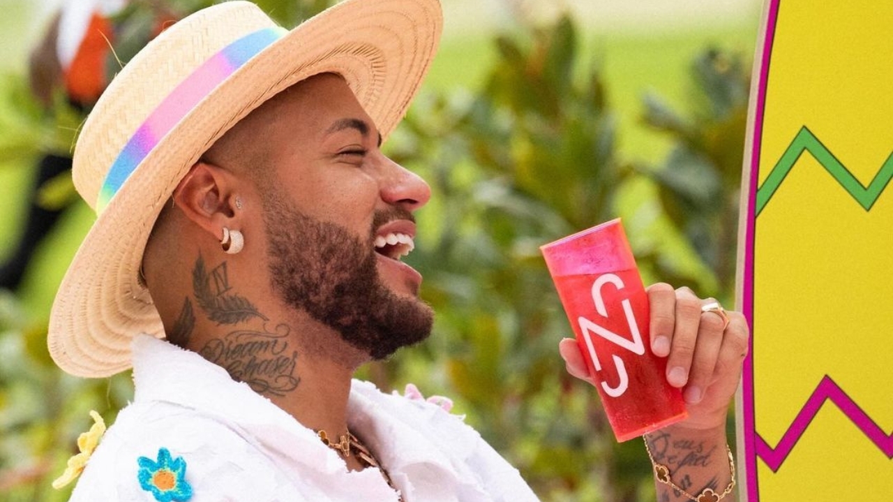 Neymar e Amanda Kimberlly deixam de se seguir no Instagram