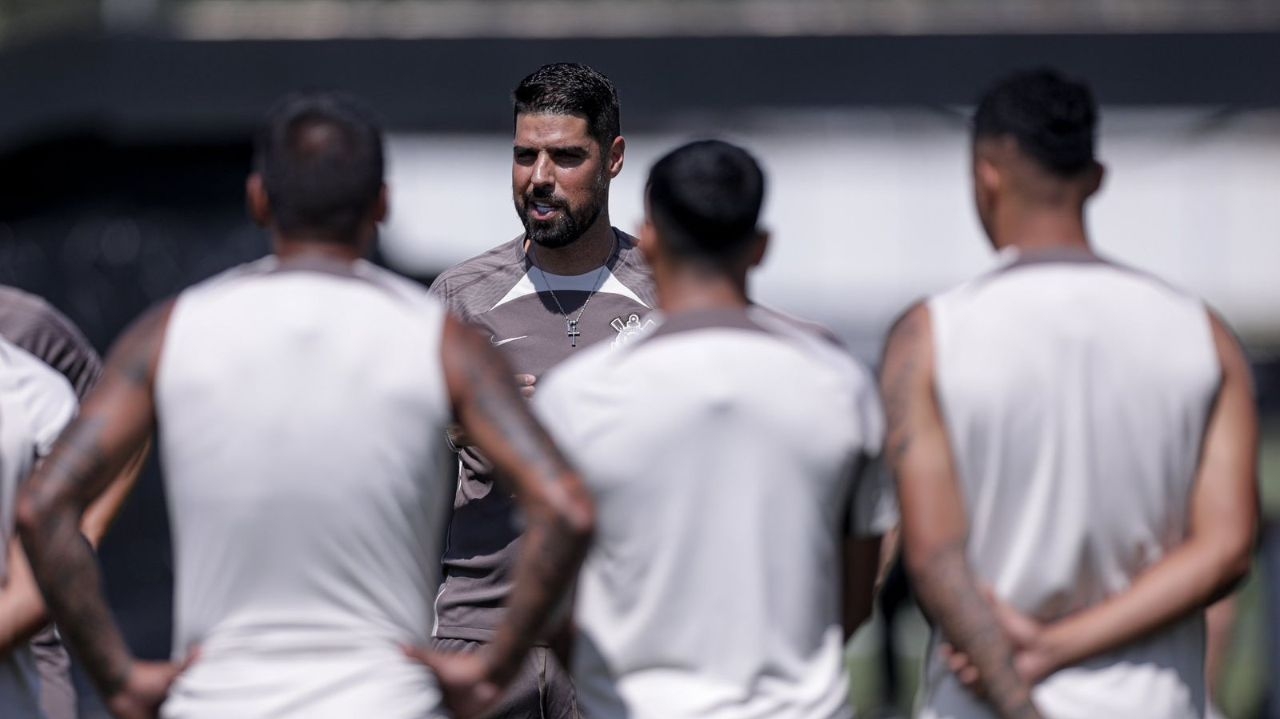 Corinthians: Timão anuncia António Oliveira como novo técnico