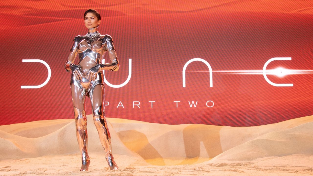 Zendaya dá vida à “mulher robô” de Thierry Mugler