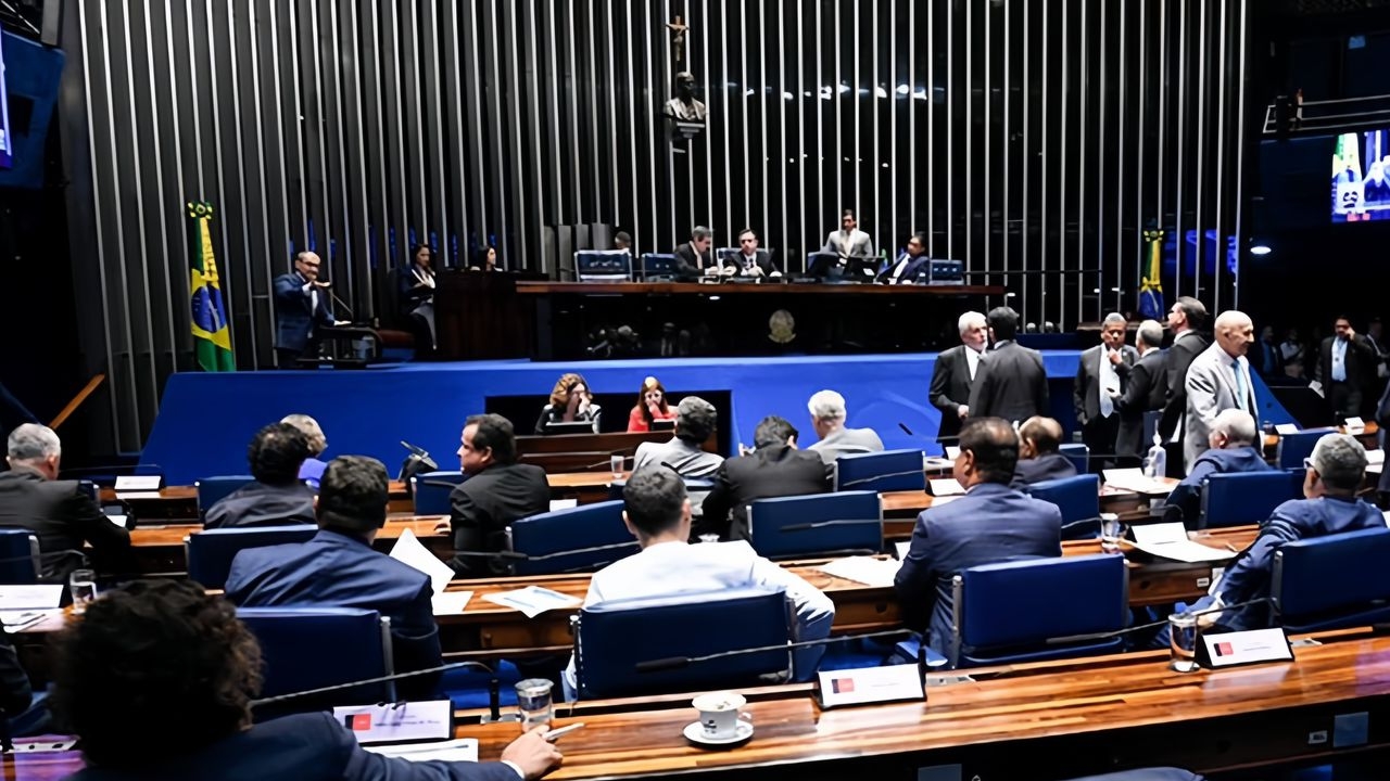 Senado aprova projeto que põe fim a “saidinha” de presos em feriados